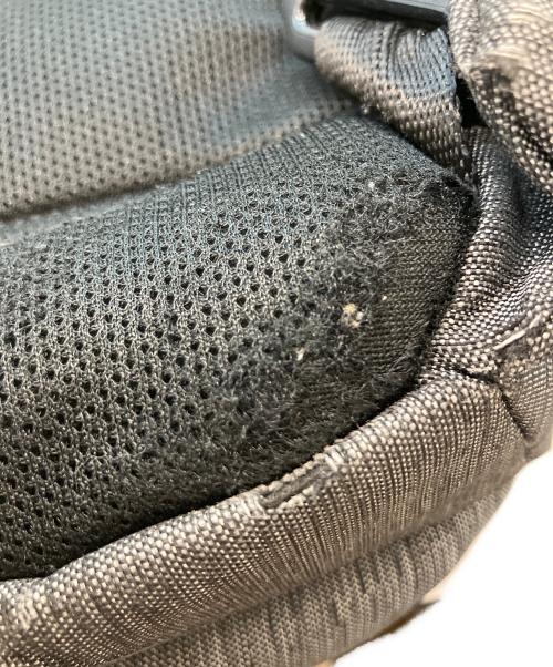 Incase（インケース）Incase (インケース) City バックパック グレーの古着・服飾アイテム