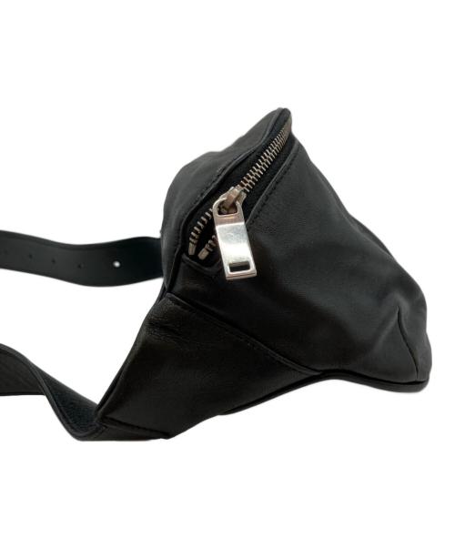 Saint Laurent Paris（サンローランパリ）Saint Laurent Paris (サンローランパリ) クラシックモノグラム 0719 ベルトバッグ ブラックの古着・服飾アイテム