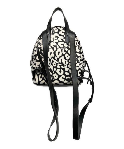 JIMMY CHOO（ジミーチュウ）JIMMY CHOO (ジミーチュウ) CANDICE BACKPACK WXJCGG ミニリュック ホワイト×ブラックの古着・服飾アイテム