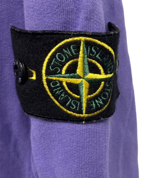 STONE ISLAND（ストーンアイランド）STONE ISLAND (ストーンアイランド) ワッペンロゴスウェット スウェット バイオレット サイズ:Mの古着・服飾アイテム