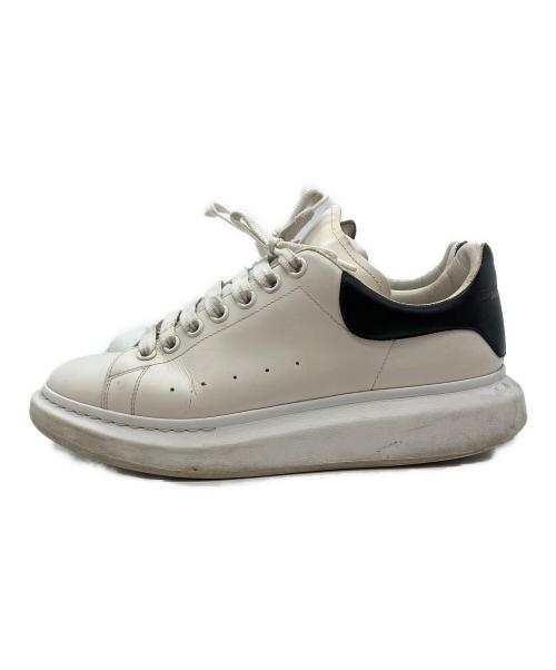 ALEXANDER McQUEEN（アレキサンダーマックイーン）ALEXANDER McQUEEN (アレキサンダーマックイーン) ローカットスニーカー ホワイト サイズ:43の古着・服飾アイテム