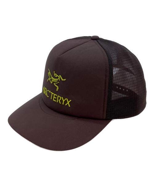 ARC'TERYX（アークテリクス）ARC'TERYX (アークテリクス) Bird Word Trucker Curved キャップ ブラウン サイズ:Freeの古着・服飾アイテム