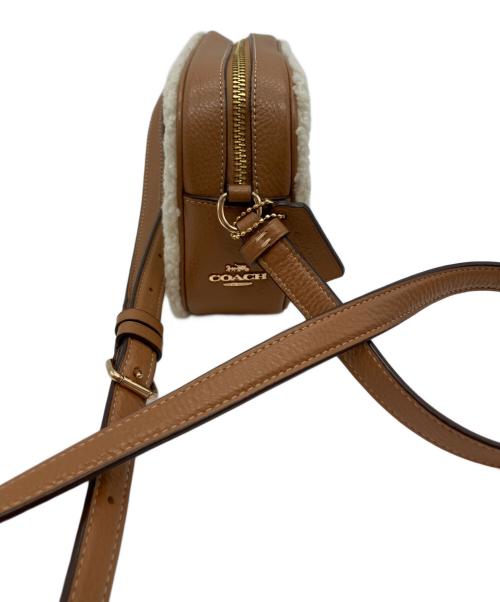 COACH（コーチ）COACH (コーチ) ミニ ジェイミー カメラ バッグ・コーチ モチーフ ショルダーバッグ ベージュ×ナチュラルの古着・服飾アイテム