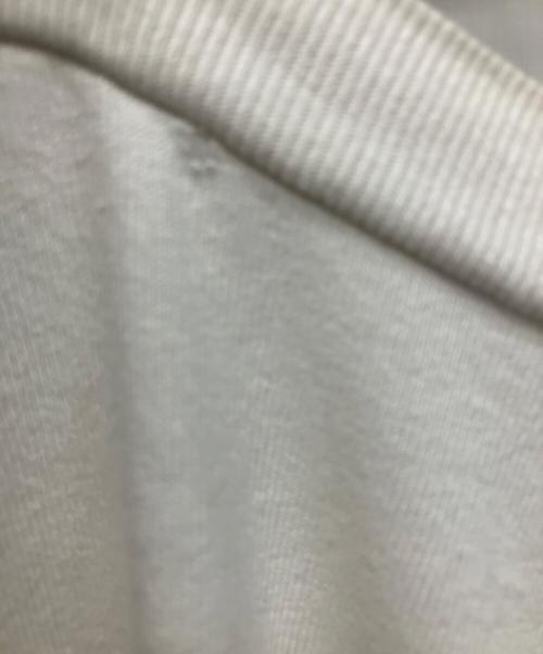 EMOTIONALLY UNAVAILABLE（エモーショナリー・アンアベイラブル）EMOTIONALLY UNAVAILABLE (エモーショナリー・アンアベイラブル) Tシャツ ホワイト サイズ:XLの古着・服飾アイテム