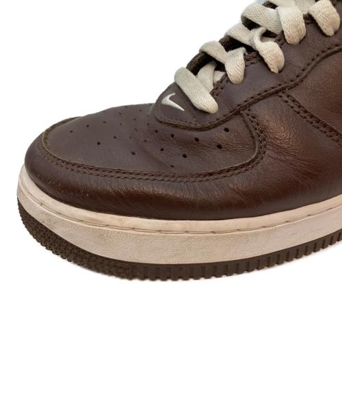 NIKE（ナイキ）NIKE (ナイキ) AIR FORCE1 LOW ローカットスニーカー ブラウン サイズ:27.5cmの古着・服飾アイテム