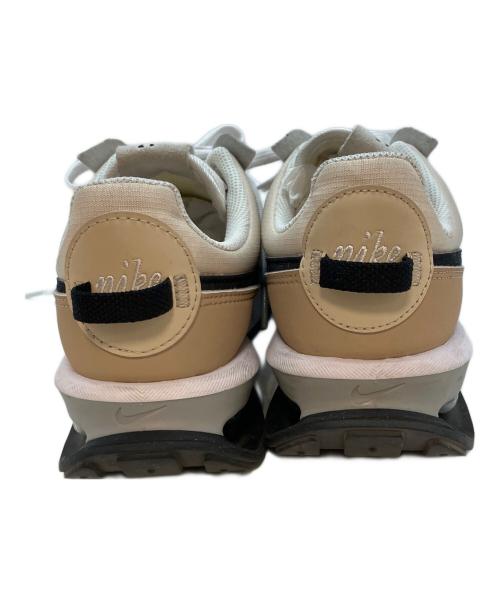 NIKE（ナイキ）NIKE (ナイキ) W AIR MAX PRE-DAY ローカットスニーカー ベージュ サイズ:24.5cmの古着・服飾アイテム