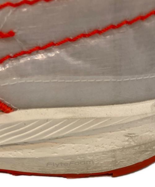asics（アシックス）asics (アシックス) KENGO KUMA (隈研吾) アーキサイト オル ローカットスニーカー ホワイト サイズ:25.5cmの古着・服飾アイテム
