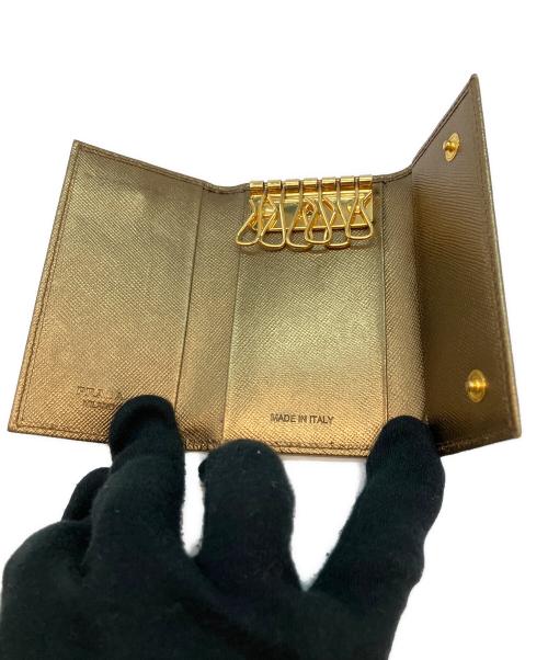 PRADA（プラダ）PRADA (プラダ) 181 6連キーケース ゴールドの古着・服飾アイテム