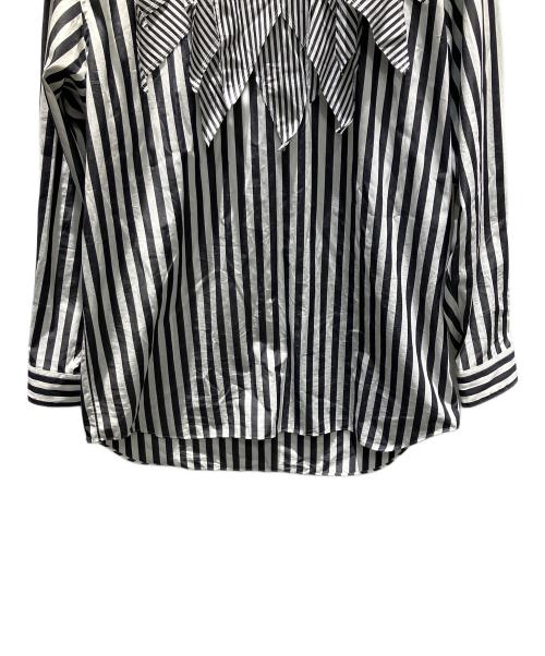 COMME des GARCONS HOMME PLUS（コムデギャルソンオムプリュス）COMME des GARCONS HOMME PLUS (コムデギャルソンオムプリュス) ギザギザピエロカラーストライプシャツ 23SS AD2022 長袖シャツ ブラック×ホワイト サイズ:Mの古着・服飾アイテム