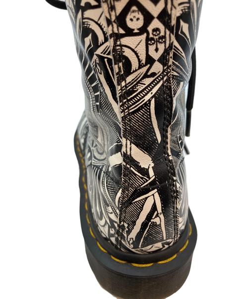 Dr.Martens（ドクターマーチン）Dr.Martens (ドクターマーチン) 1460 EGRET PLAYING CARD 8ホールブーツ ブラック×ホワイト サイズ:UK4の古着・服飾アイテム