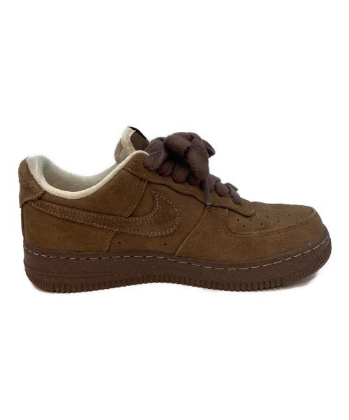 NIKE（ナイキ）NIKE (ナイキ) エア フォース 1 '07 ローカットスニーカー ブラウン サイズ:23.5cmの古着・服飾アイテム