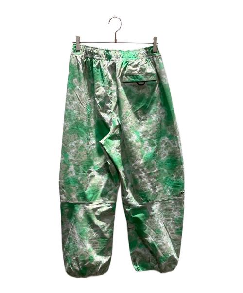 NIKE（ナイキ）NIKE (ナイキ) テック ウーブン カモ オーバーサイズドフィット パンツ カモフラージュ柄 ナイロンパンツ グリーン サイズ:Mの古着・服飾アイテム