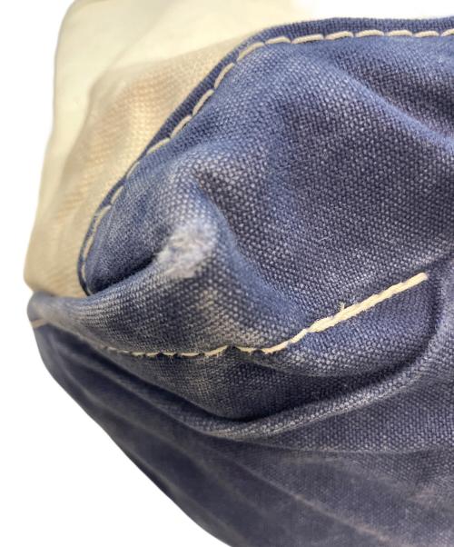 L.L.Bean（エルエルビーン）L.L.Bean (エルエルビーン) REMI RELIEF (レミレリーフ) ボート・アンド・トート USA製 トートバッグ ブルー×アイボリーの古着・服飾アイテム