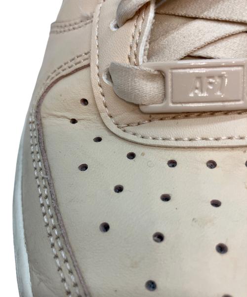 NIKE（ナイキ）NIKE (ナイキ) Air Force 1 '07 Essential Trend ローカットスニーカー ベージュ サイズ:23cmの古着・服飾アイテム