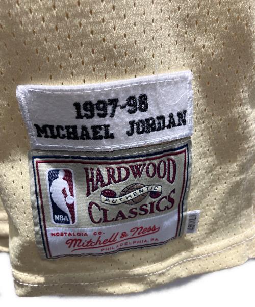 MITCHELL & NESS（ミッチェルアンドネス）MITCHELL & NESS (ミッチェルアンドネス) NBA BULLS ゲームタンクトップ イエロー サイズ:Lの古着・服飾アイテム