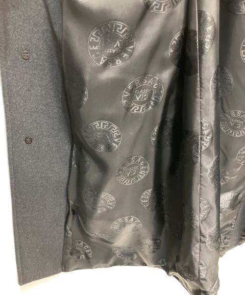 VERSACE CLASSIC（ヴェルサーチクラシック）VERSACE CLASSIC (ヴェルサーチクラシック) ロングコート ブラック サイズ:不明の古着・服飾アイテム