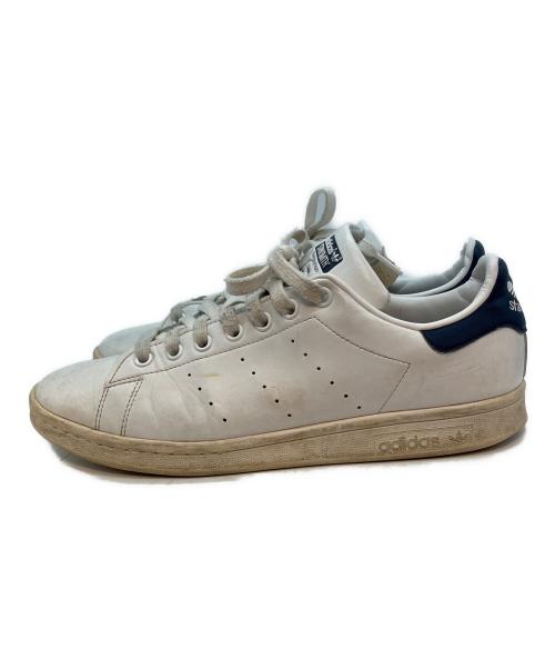 adidas（アディダス）adidas (アディダス) スタンスミス スニーカー ホワイト×ネイビー サイズ:27cmの古着・服飾アイテム