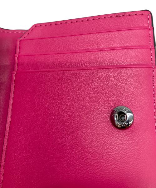 MICHAEL KORS（マイケルコース）MICHAEL KORS (マイケルコース) COOPER スナップ カードケース ダブル フォリオ ウォレット 2つ折り財布 ショッキングピンクの古着・服飾アイテム