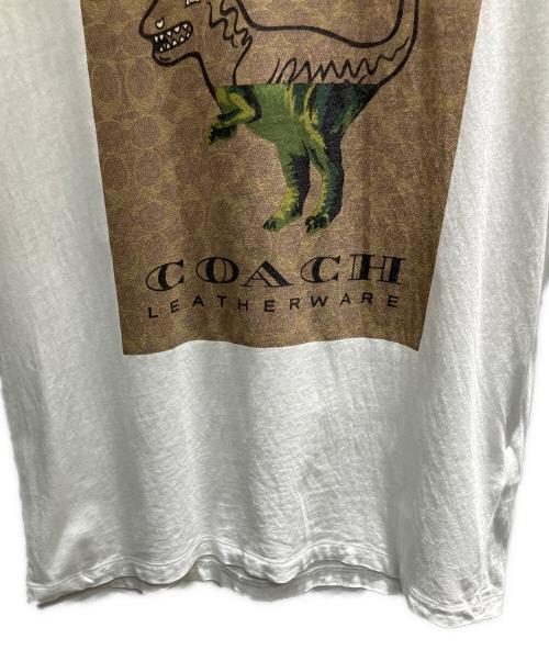 COACH（コーチ）COACH (コーチ) シグネチャー 恐竜 レキシー 半袖カットソー ホワイト サイズ:Sの古着・服飾アイテム
