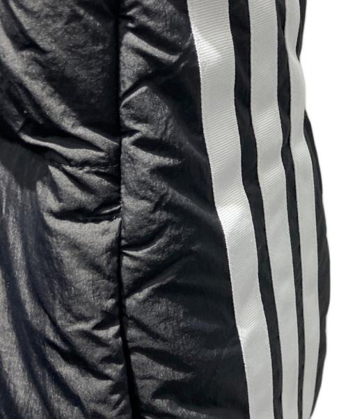 adidas（アディダス）adidas (アディダス) エッセンシャルズ クライマウォーム スリーストライプス パファー ダウン ベスト ダウンベスト ブラック サイズ:Lの古着・服飾アイテム