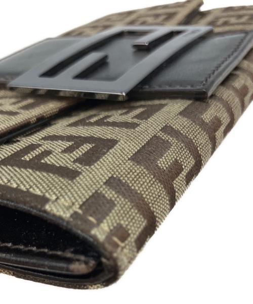 FENDI（フェンディ）FENDI (フェンディ) ズッカ 2270-8M00036・029 2つ折り財布 ブラウンの古着・服飾アイテム