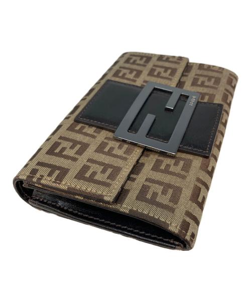 FENDI（フェンディ）FENDI (フェンディ) ズッカ 2270-8M00036・029 2つ折り財布 ブラウンの古着・服飾アイテム