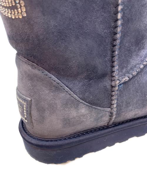 UGG（アグ）UGG (アグ) クリスタルボウムートンブーツ ネイビー サイズ:24cmの古着・服飾アイテム