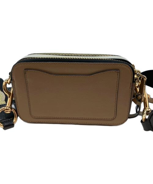 Marc by Marc Jacobs（マークバイマークジェイコブス）Marc by Marc Jacobs (マークバイマークジェイコブス) THE SNAPSHOT ショルダーバッグ ブラウンの古着・服飾アイテム