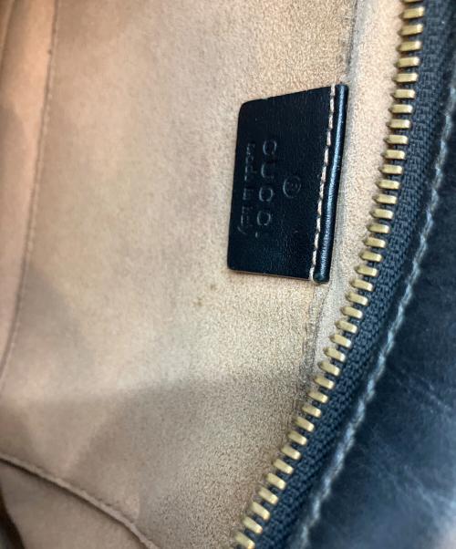 GUCCI（グッチ）GUCCI (グッチ) GGマーモントスモール カメラバッグ 486623 ショルダーバッグ ブラックの古着・服飾アイテム