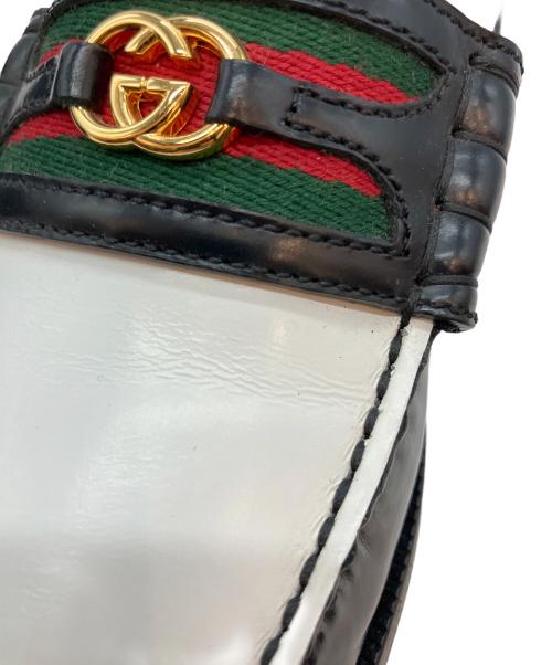 GUCCI（グッチ）GUCCI (グッチ) インターロッキングGローファー ローファー ホワイト×ブラック サイズ:5 1/2の古着・服飾アイテム