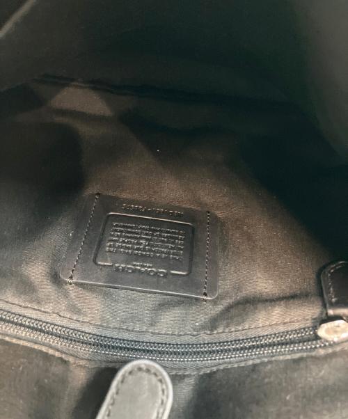 COACH（コーチ）COACH (コーチ) シグネチャー ショルダーバッグ ブラックの古着・服飾アイテム