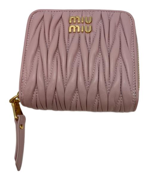 MIU MIU（ミュウミュウ）MIU MIU (ミュウミュウ) 2つ折り財布 ピンクの古着・服飾アイテム
