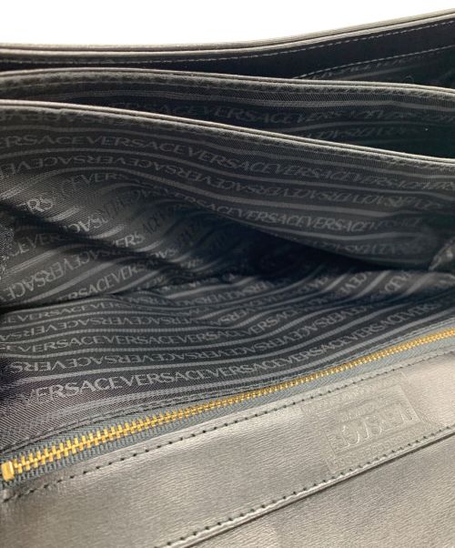 VERSACE（ヴェルサーチェ）VERSACE (ヴェルサーチ) ハンドバッグ ブラックの古着・服飾アイテム