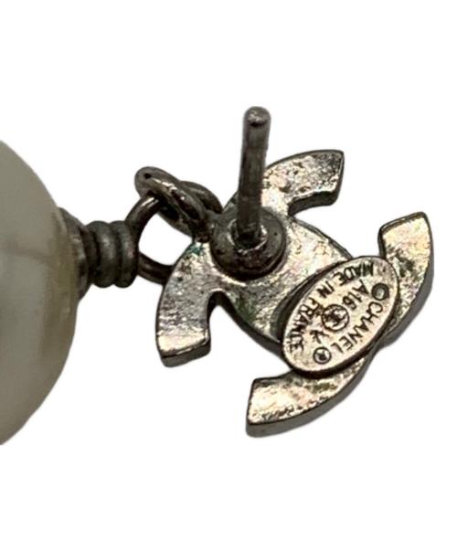 CHANEL（シャネル）CHANEL (シャネル) パール付きココマークピアスの古着・服飾アイテム