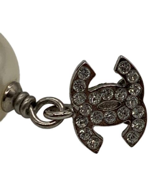 CHANEL（シャネル）CHANEL (シャネル) パール付きココマークピアスの古着・服飾アイテム