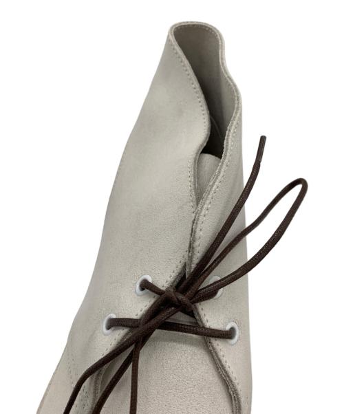 CLARKS（クラークス）CLARKS (クラークス) ブーツ ホワイト サイズ:26.5cmの古着・服飾アイテム