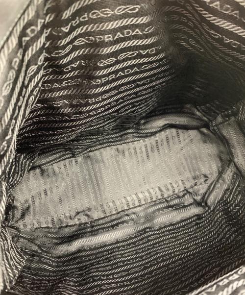 PRADA（プラダ）PRADA (プラダ) ナイロンハンドバッグ ブラックの古着・服飾アイテム