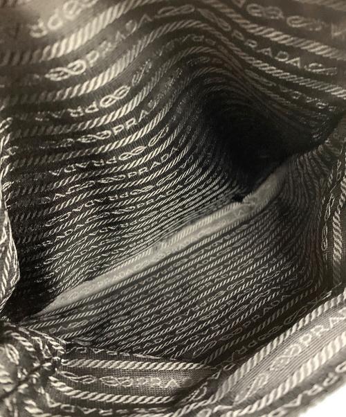 PRADA（プラダ）PRADA (プラダ) ナイロンハンドバッグ ブラックの古着・服飾アイテム