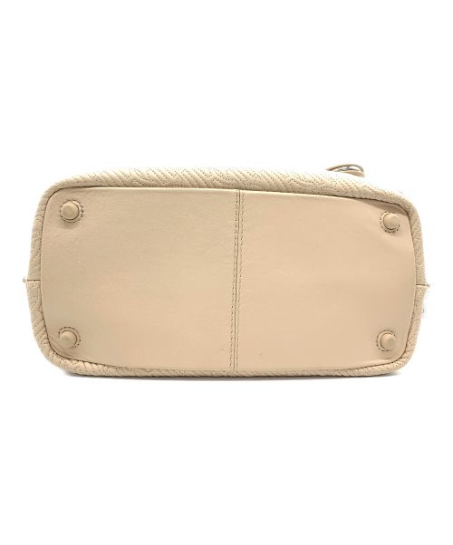 COLE HAAN（コールハーン）COLE HAAN (コールハーン) キルテッド ロゴ スモール バケット ベージュの古着・服飾アイテム