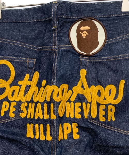 A BATHING APE（ア ベイシング エイプ）A BATHING APE (アベイシングエイプ) バック刺繍デニムハーフパンツ インディゴ サイズ:Mの古着・服飾アイテム