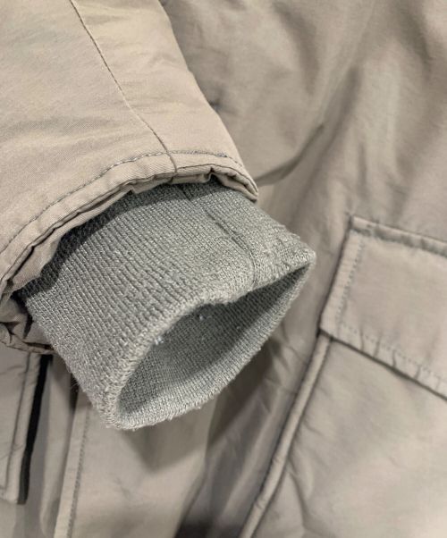 FREEDOMDAY（フリーダムデイ）FREEDOMDAY (フリーダムデイ) ミリタリーダウンジャケット カーキ サイズ:XSの古着・服飾アイテム