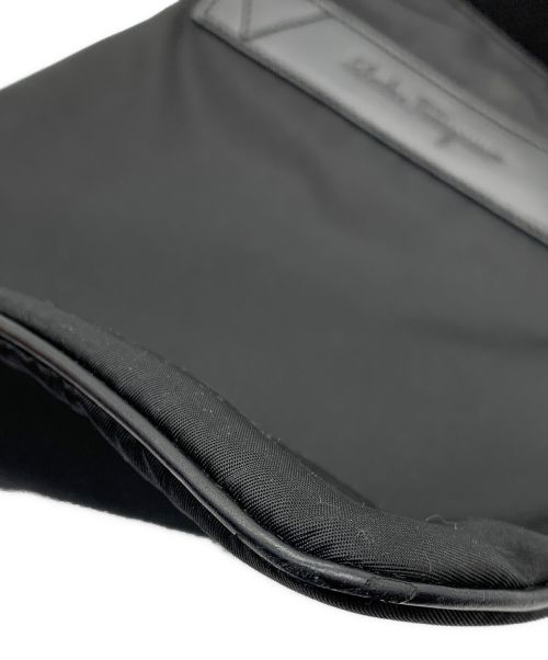 Salvatore Ferragamo（サルヴァトーレ フェラガモ）Salvatore Ferragamo (サルヴァトーレ フェラガモ) ショルダーバッグの古着・服飾アイテム