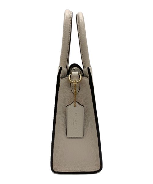 COACH（コーチ）COACH (コーチ) 2WAYショルダーバッグ ホワイトの古着・服飾アイテム