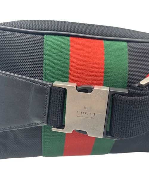 GUCCI（グッチ）GUCCI (グッチ) ウエストバッグ ブラックの古着・服飾アイテム