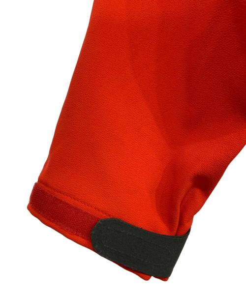 mont-bell（モンベル）mont-bell (モンベル) ロッシュパーカ レッド×ブラック サイズ:Lの古着・服飾アイテム