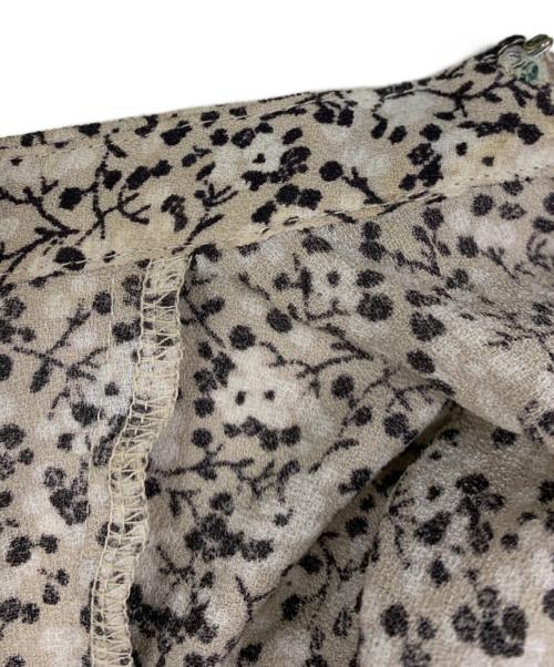 CLANE（クラネ）CLANE (クラネ) サークルフラワーワンピース ベージュ サイズ:Sの古着・服飾アイテム