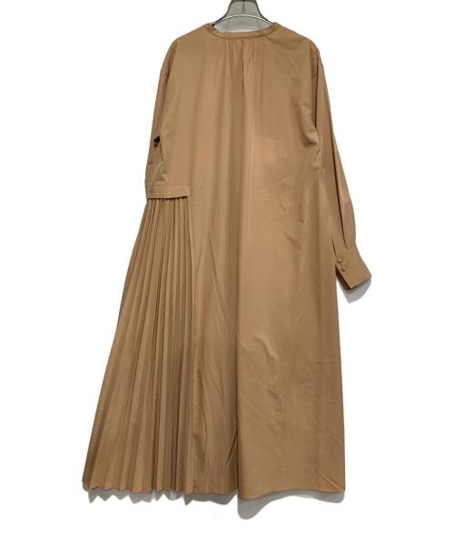 ELENDEEK（エレンディーク）ELENDEEK (エレンディーク) ベスト付きプリーツワンピース ベージュ サイズ:Sの古着・服飾アイテム