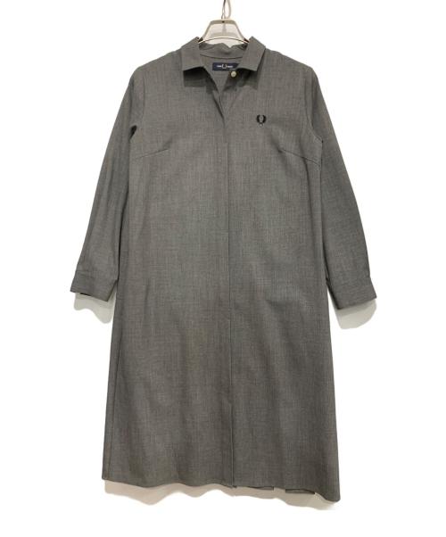 FRED PERRY（フレッドペリー）FRED PERRY (フレッドペリー) プリーツバックシャツドレスワンピース グレー サイズ:SIZE 156-162の古着・服飾アイテム