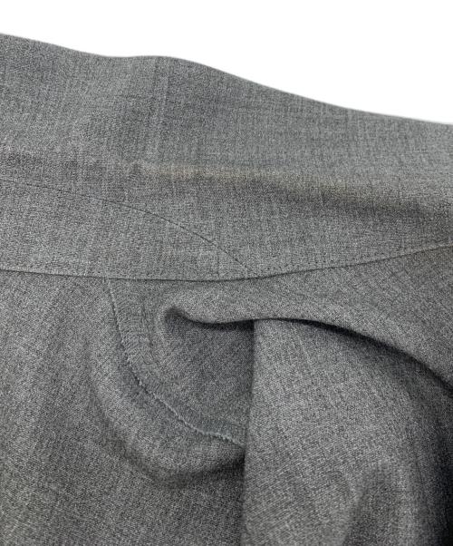 FRED PERRY（フレッドペリー）FRED PERRY (フレッドペリー) プリーツバックシャツドレスワンピース グレー サイズ:SIZE 156-162の古着・服飾アイテム