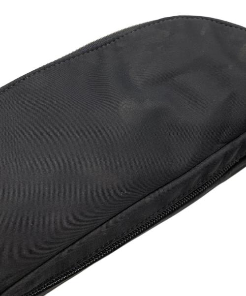 DSQUARED2（ディースクエアード）DSQUARED2 (ディースクエアード) ICONボディバッグ ブラックの古着・服飾アイテム